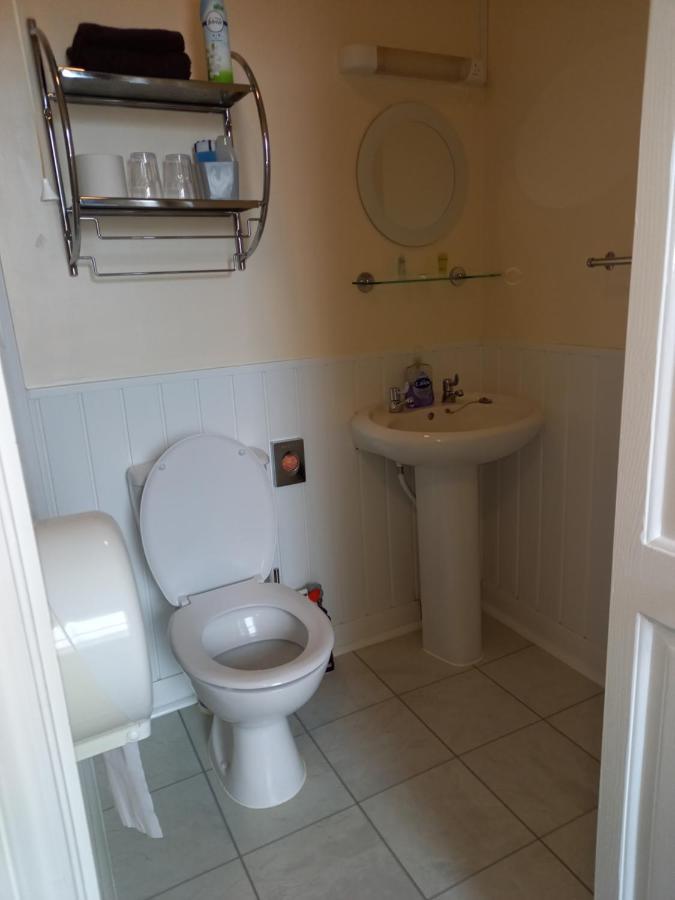 Crofton Guest House Weymouth Eksteriør billede