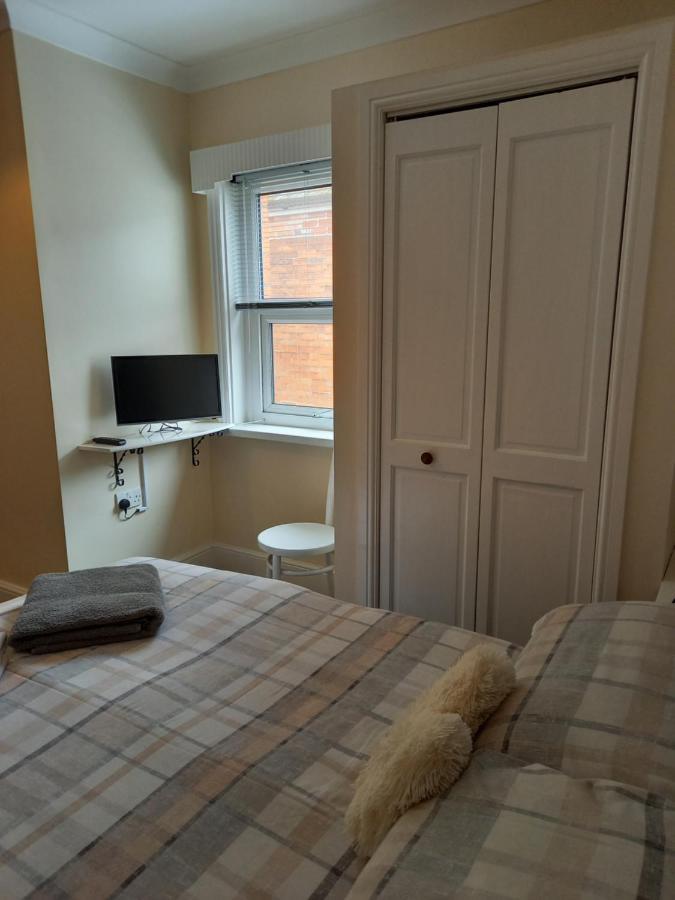 Crofton Guest House Weymouth Eksteriør billede